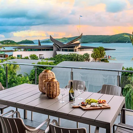 Yacht Club Villas On Hamilton Island By Hiha Exterior photo