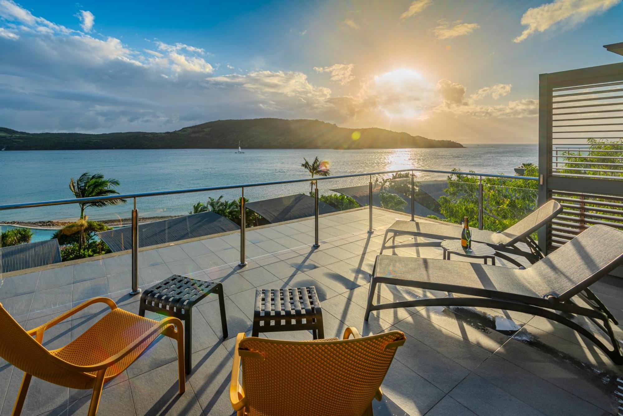 Yacht Club Apartment Hamilton Island